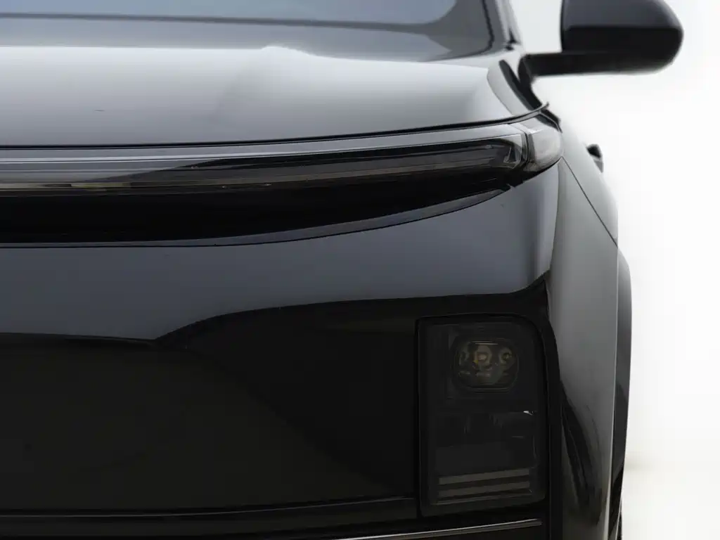 Li Auto Li L8 — миниатюра 2