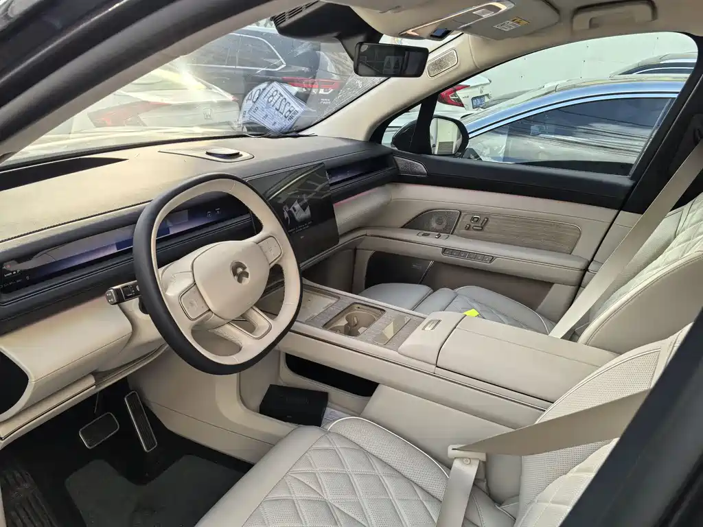 NIO ES8 2026 мест Executive Luxury
