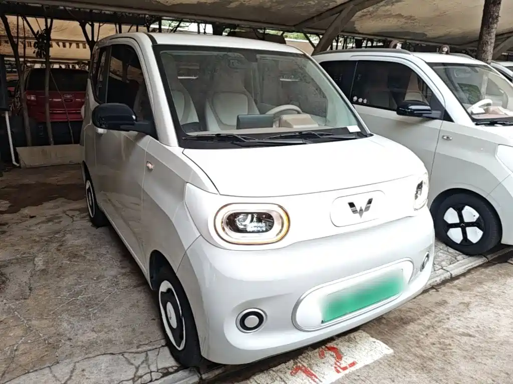 Wuling MINIEV — миниатюра 4