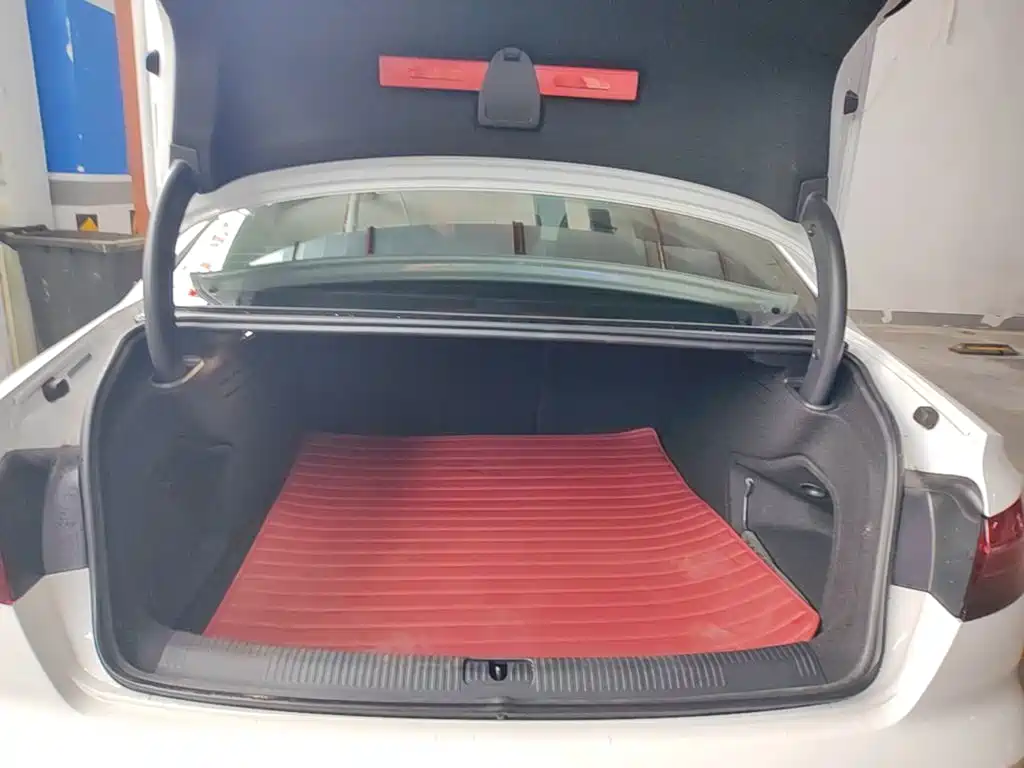 Audi A4L — миниатюра 19