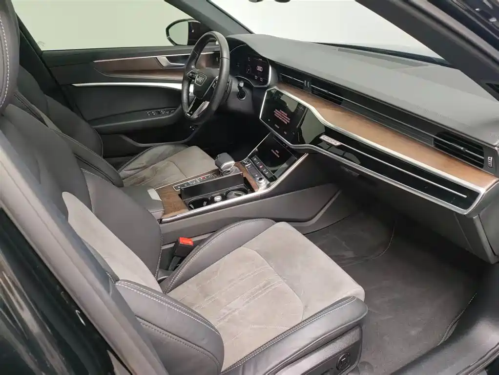 Audi A6L New Energy — миниатюра 19