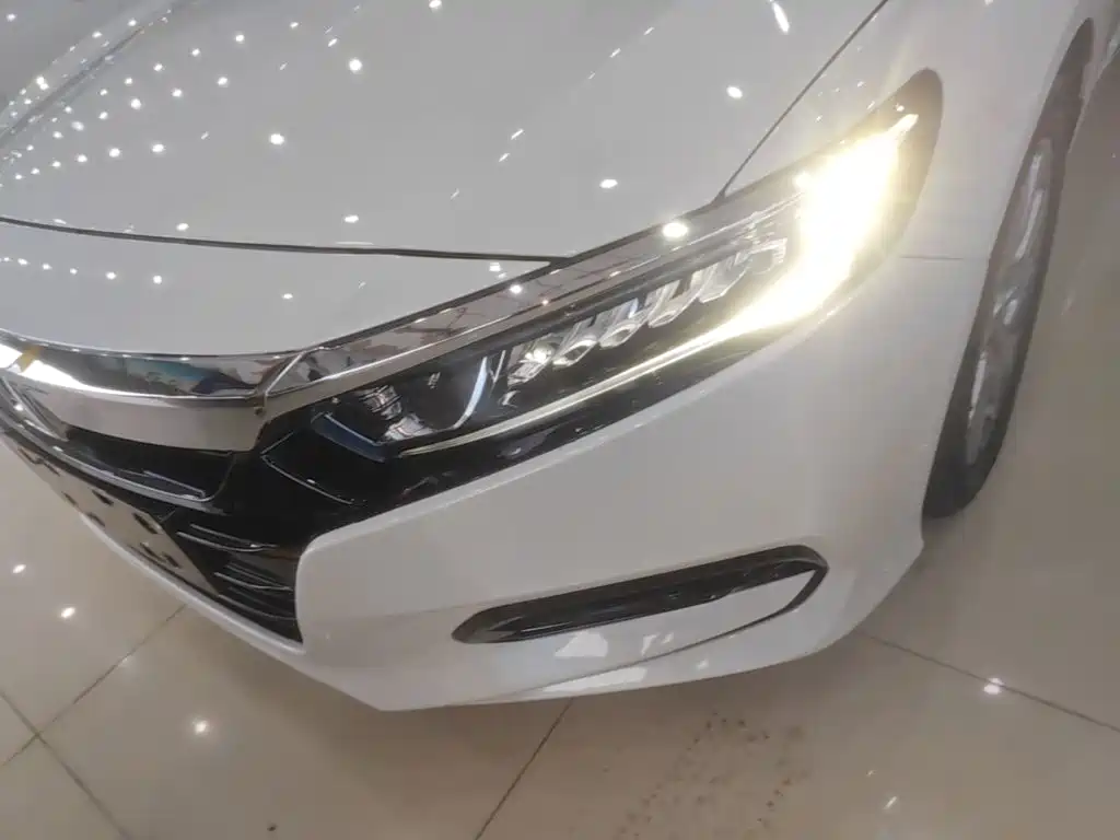 Honda Accord — миниатюра 24