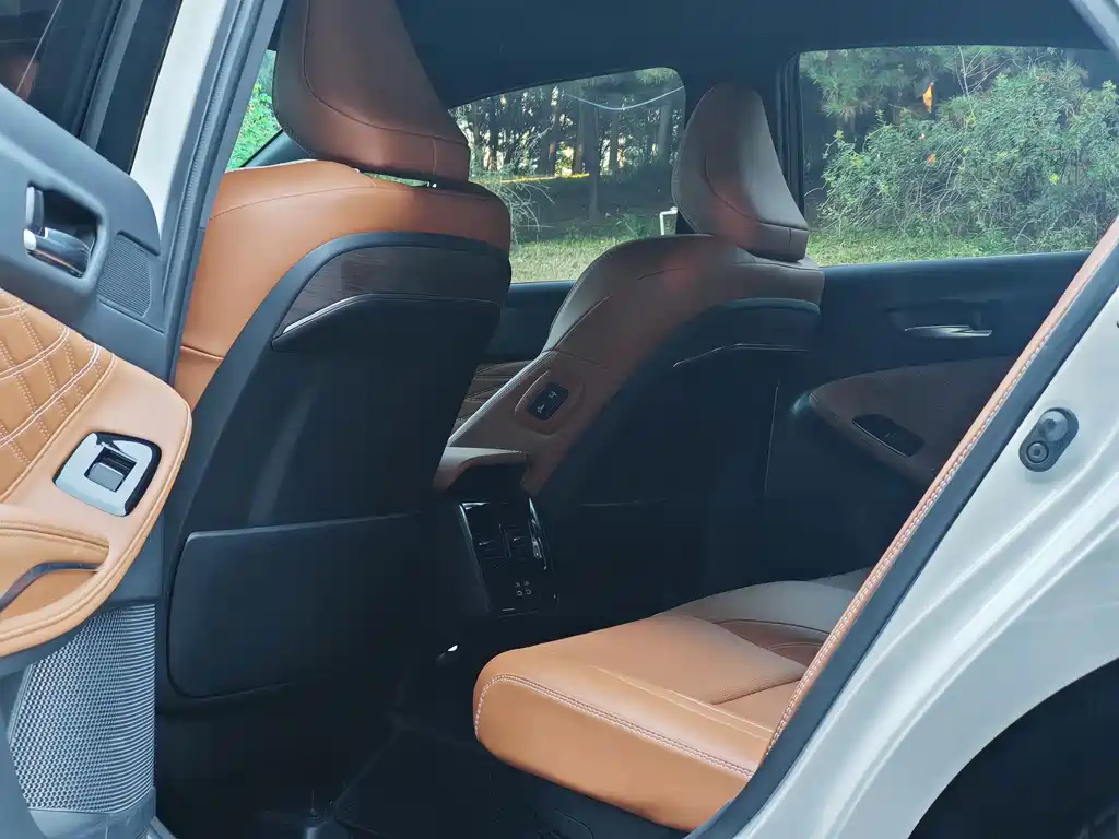 Toyota Avalon — миниатюра 7
