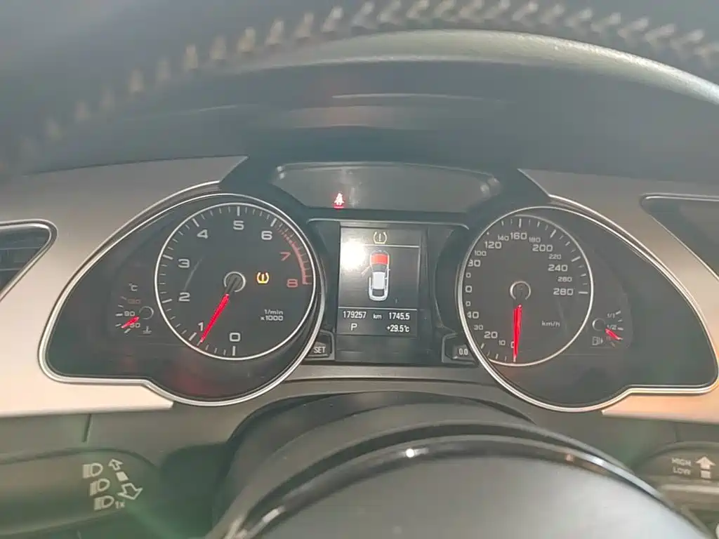 Audi A5 (Import) — миниатюра 12