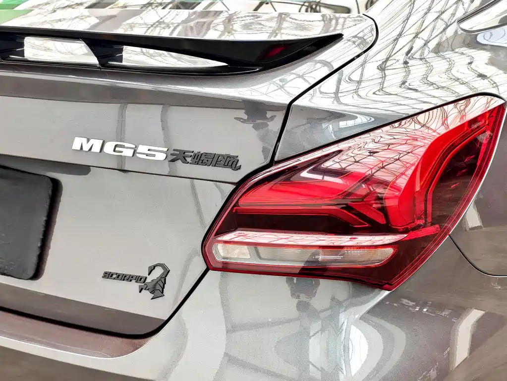 MG MG5 Scorpio — миниатюра 17