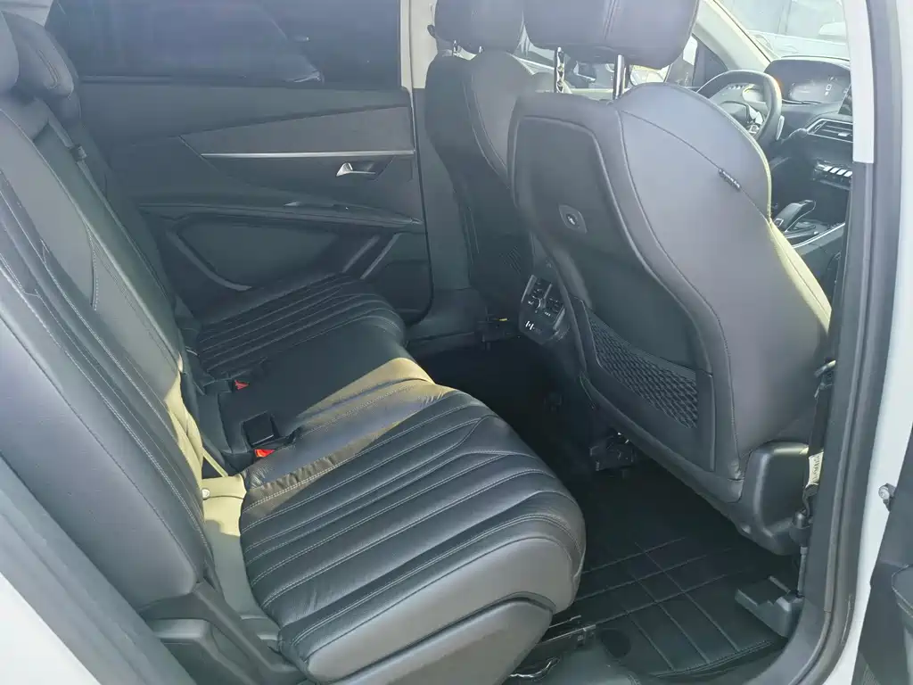 Peugeot 5008 — миниатюра 23