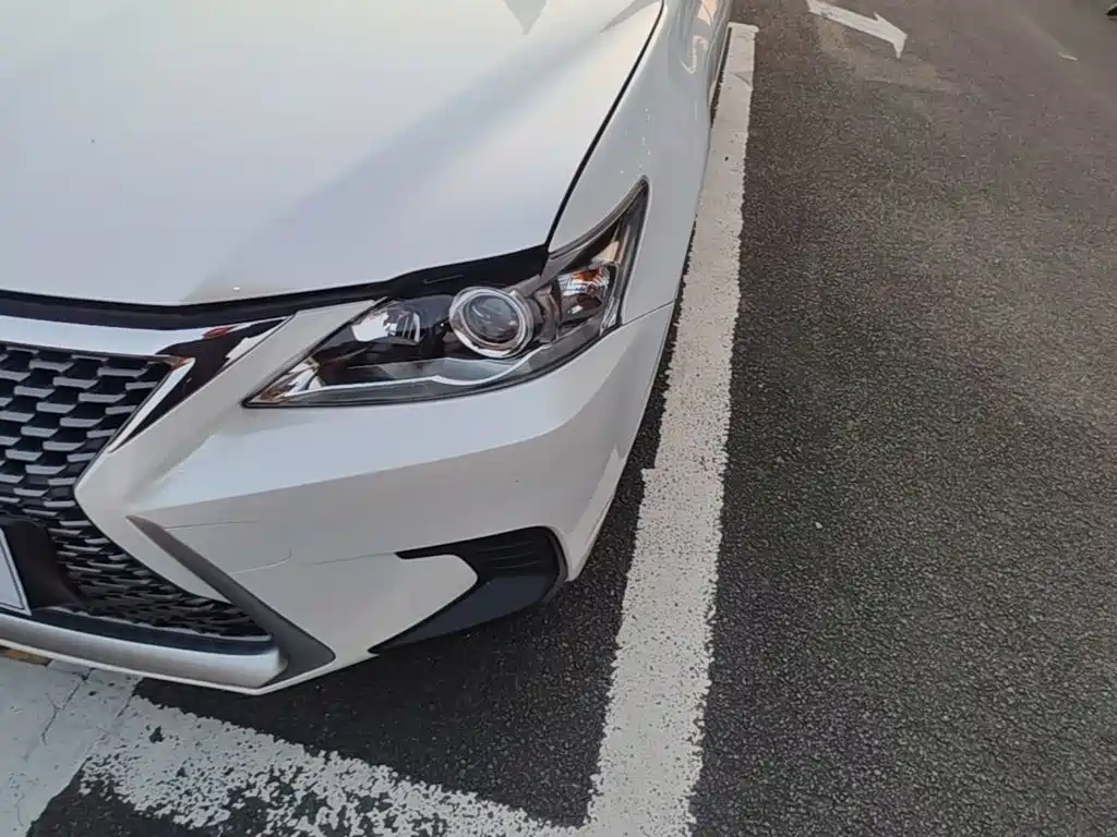Lexus CT — миниатюра 24