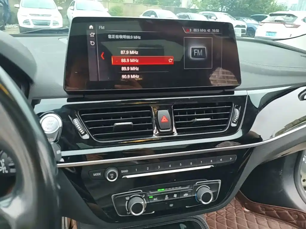 BMW 1 Series — миниатюра 13