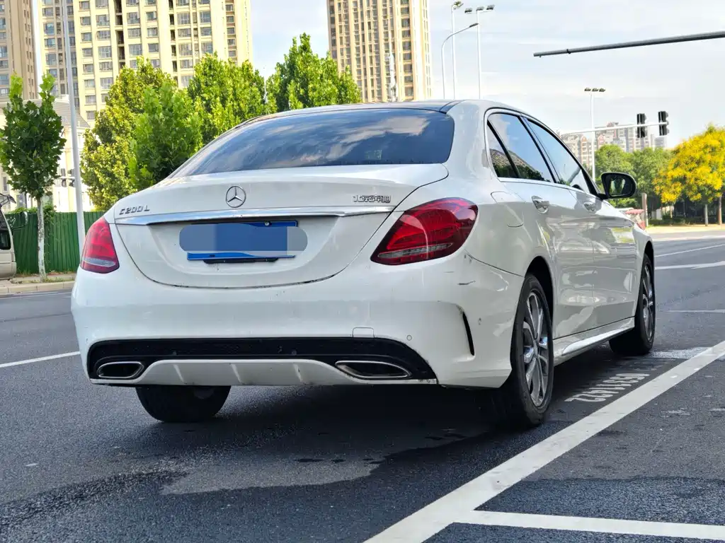 Mercedes-Benz C-Class — миниатюра 10