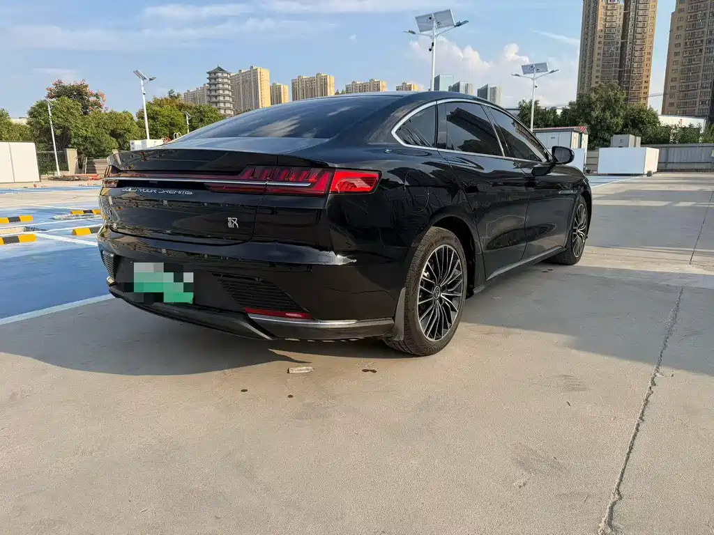 BYD Han — миниатюра 8