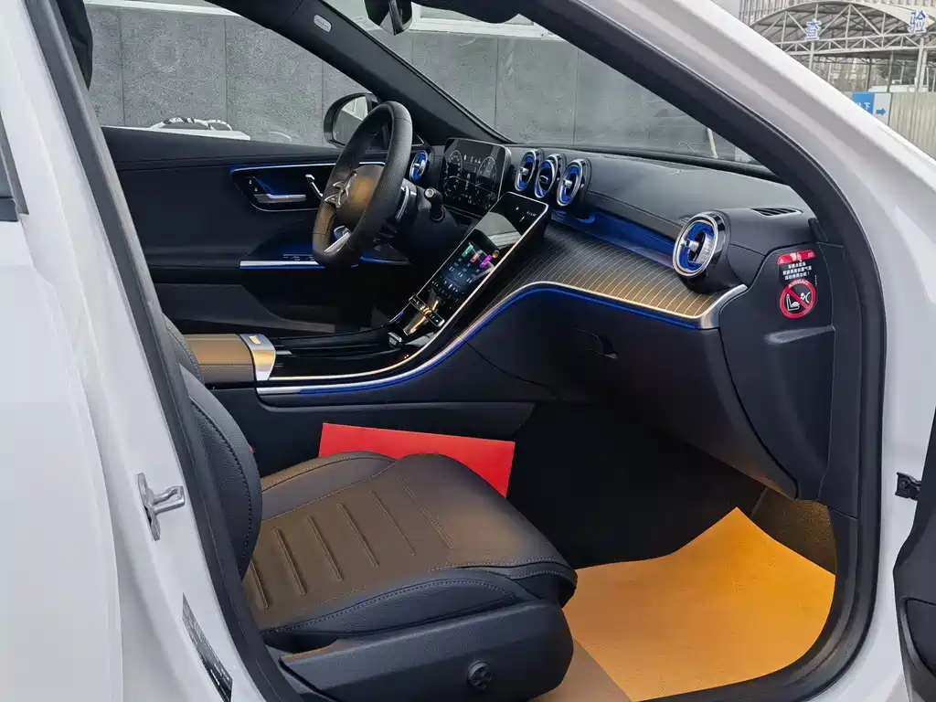 Mercedes-Benz C-Class — миниатюра 10