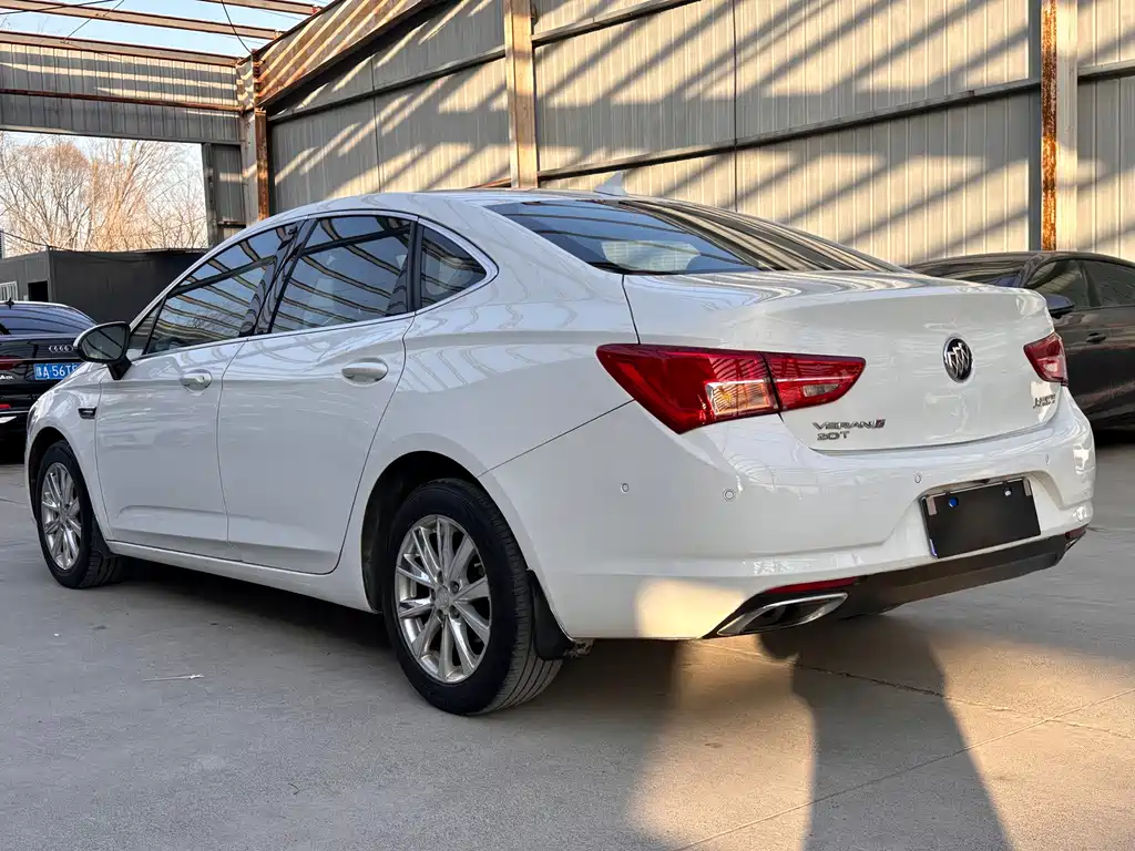 Buick Verano — миниатюра 7