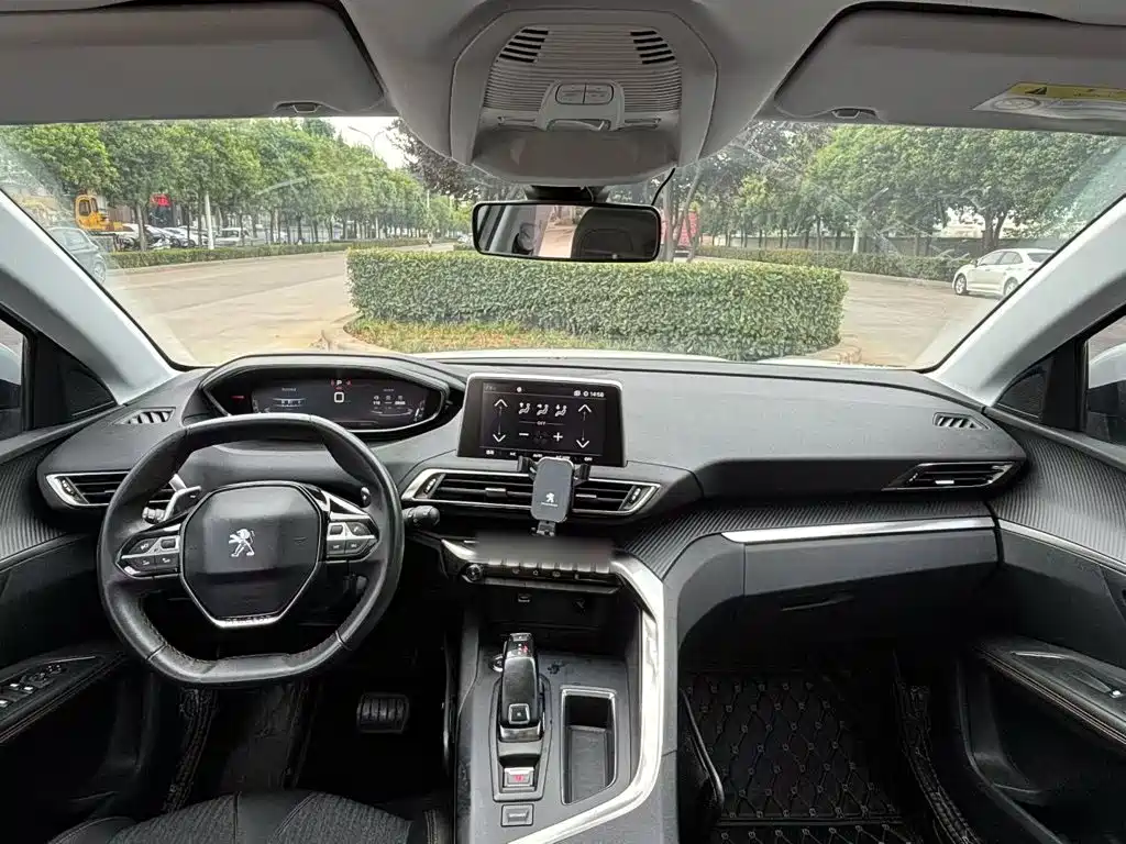 Peugeot 5008 — миниатюра 10