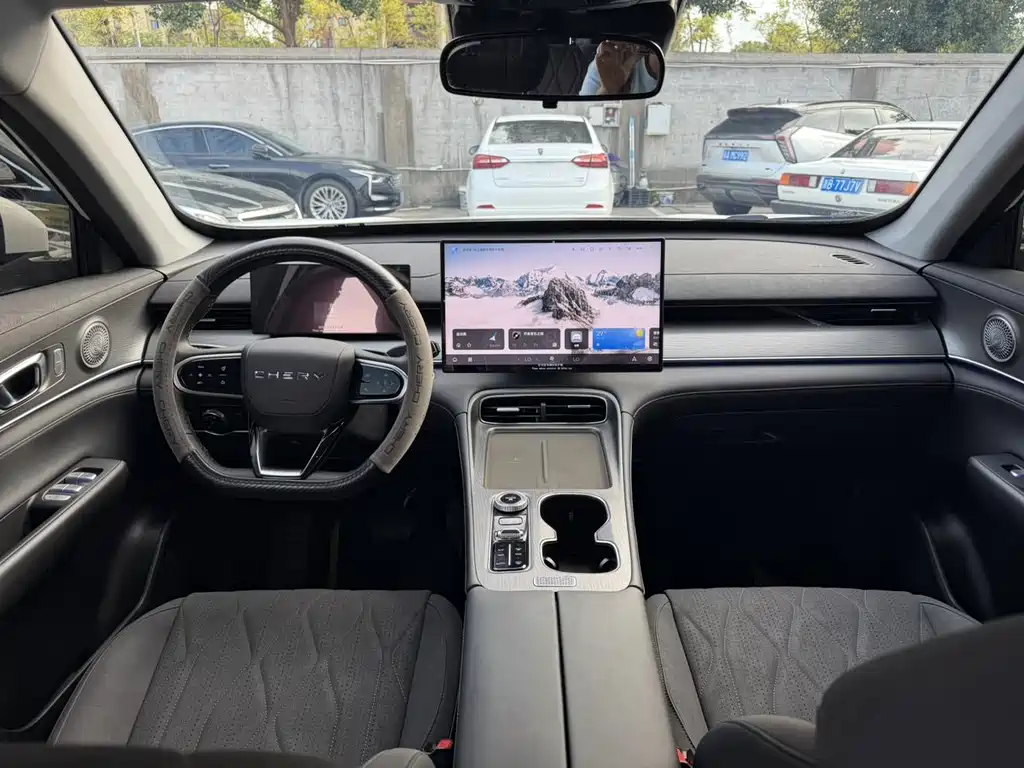 Chery Tiggo 8 PLUS — миниатюра 4