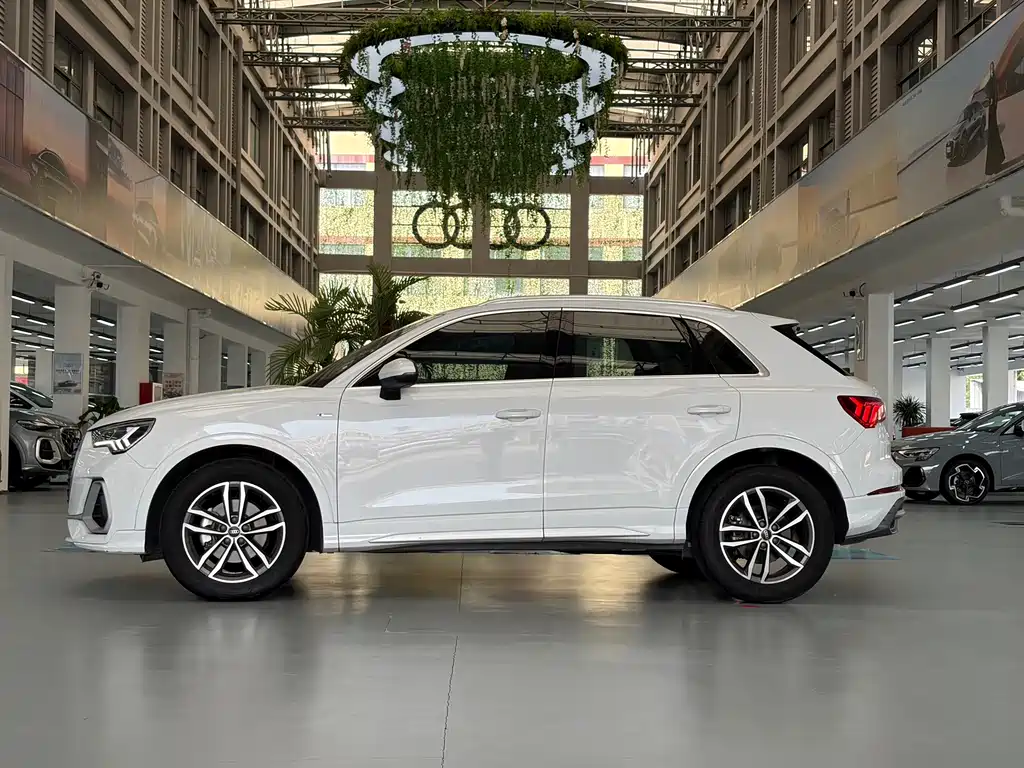 Audi Q3 — миниатюра 2