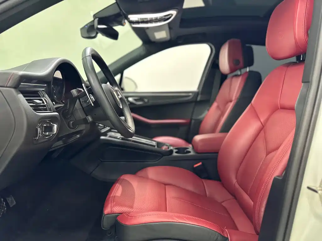 Porsche Macan — миниатюра 11