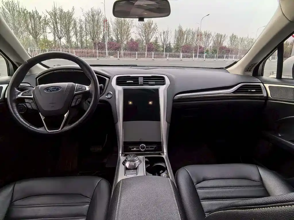 Ford Mondeo 2020 EcoBoost 200 Fashion