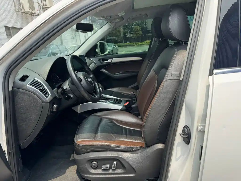 Audi Q5 Plus 40 TFSI Tech Type, фото 7