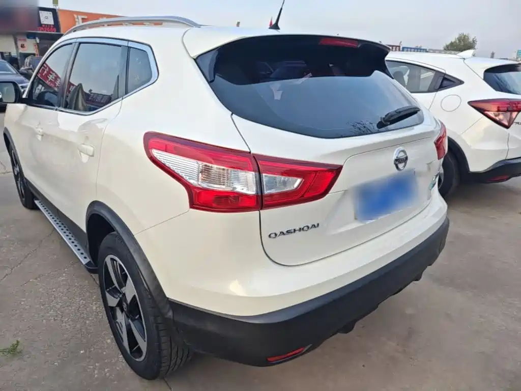 Nissan Qashqai — миниатюра 5