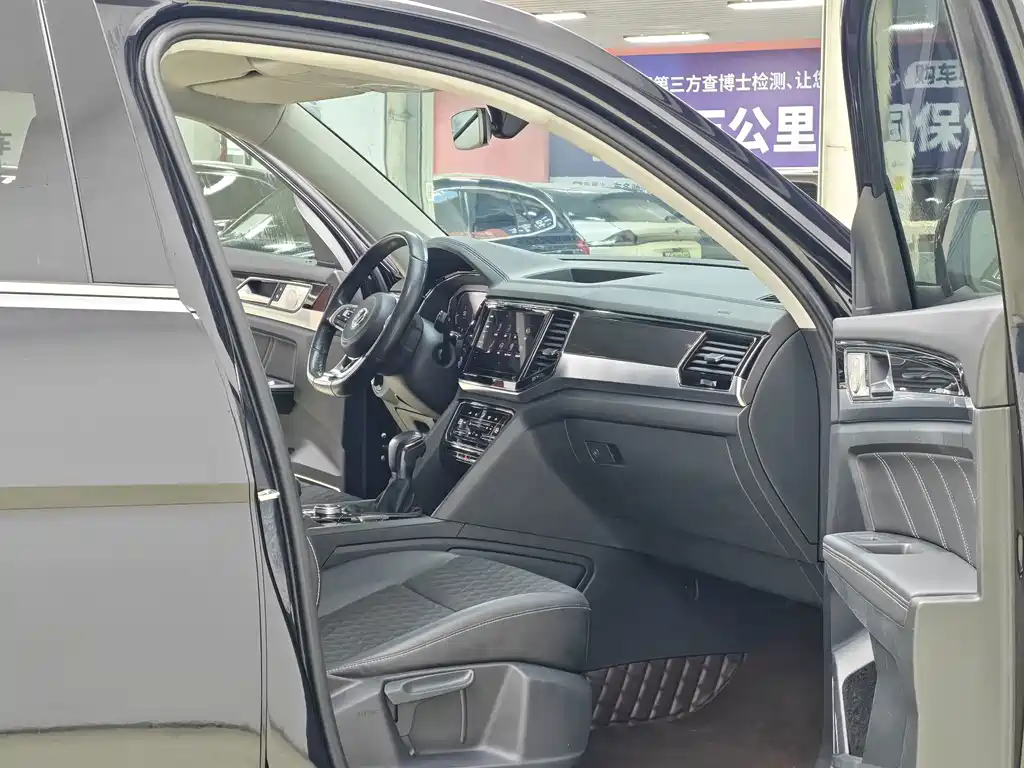 Volkswagen Teramont — миниатюра 9