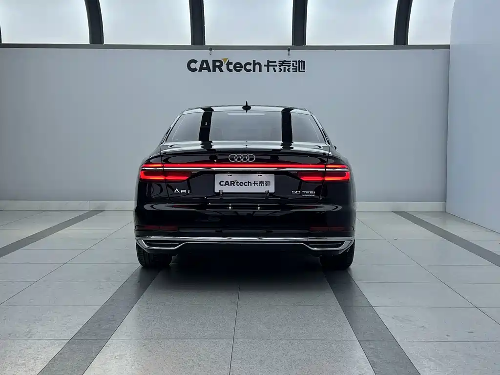 Audi A8 — миниатюра 5