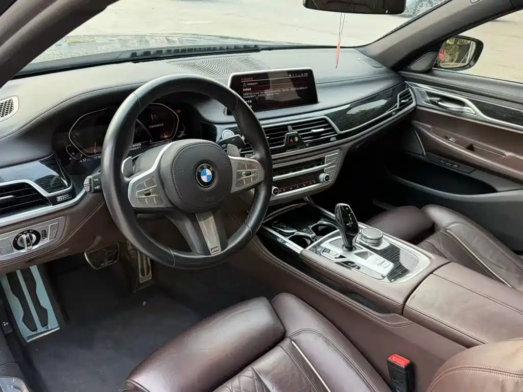 BMW 7 Series 7 2021 730Li M Sport