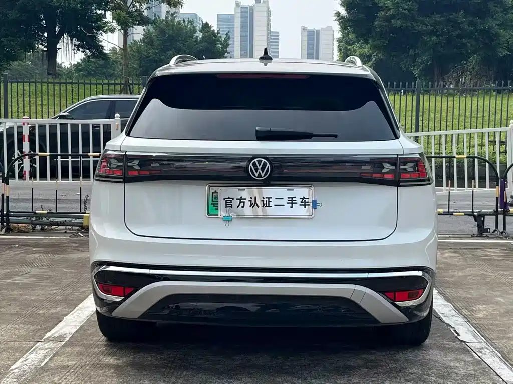 Volkswagen ID.6 Crozz — миниатюра 18