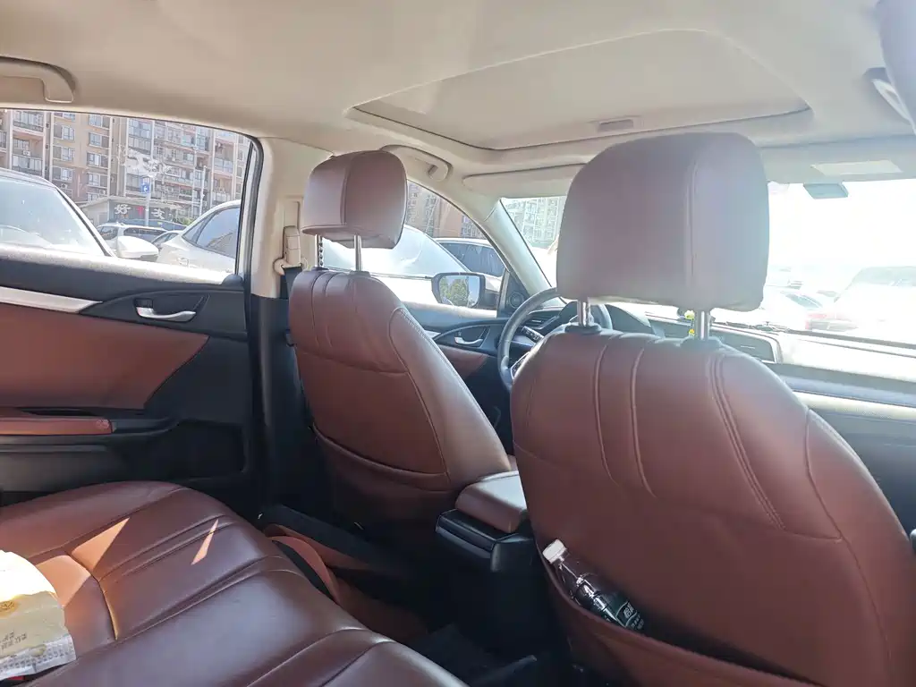 Honda Civic — миниатюра 9
