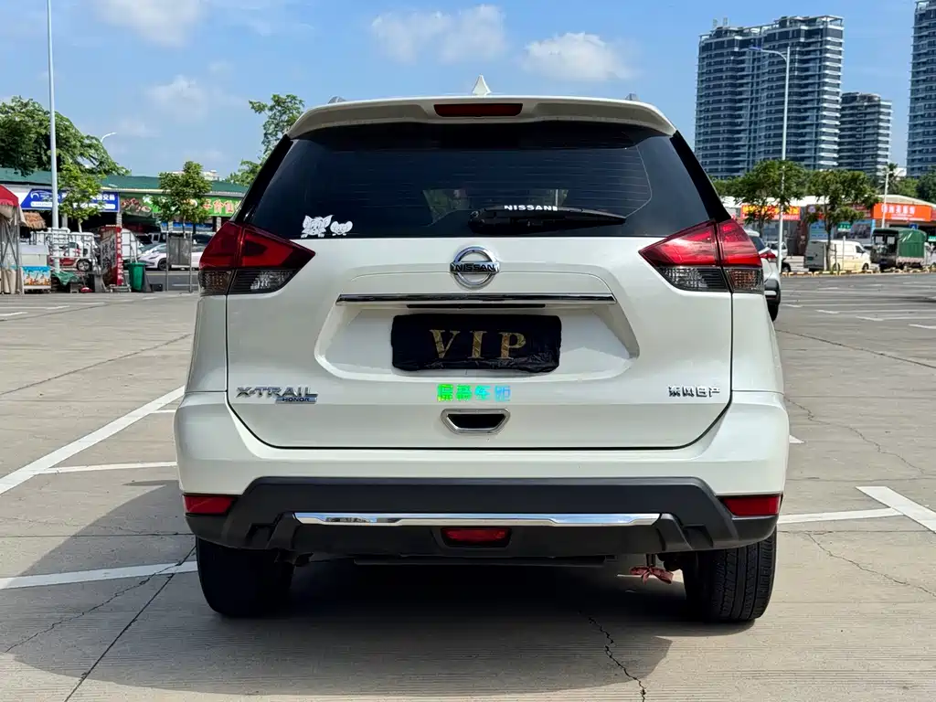 Nissan X-Trail — миниатюра 8