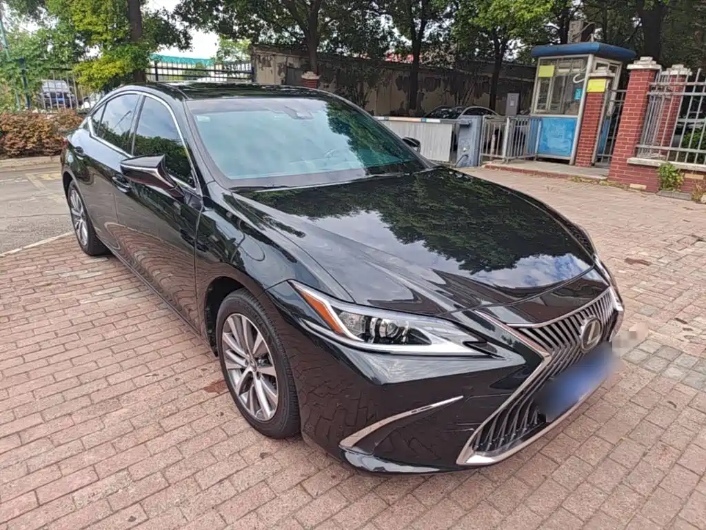 Lexus ES — миниатюра 4