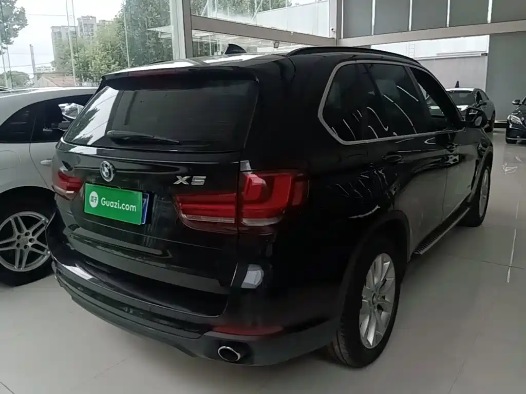 BMW X5 (Import) — миниатюра 7