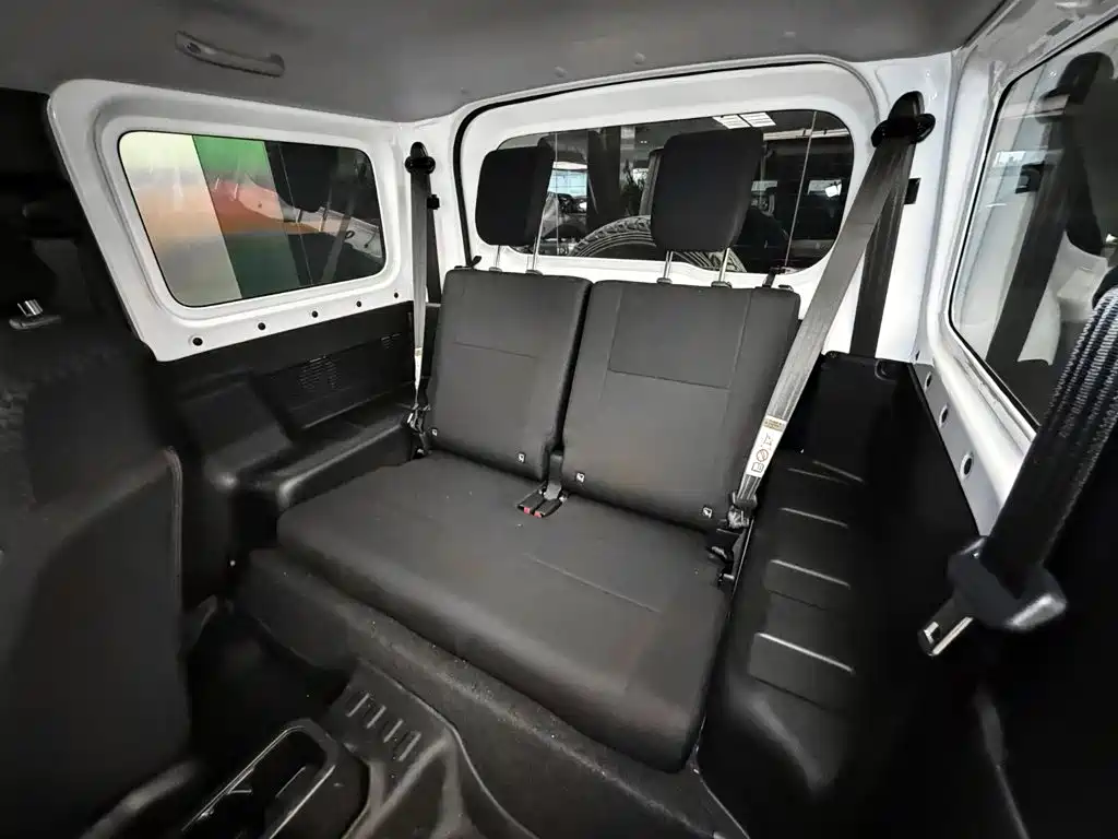 Suzuki Jimny — миниатюра 8