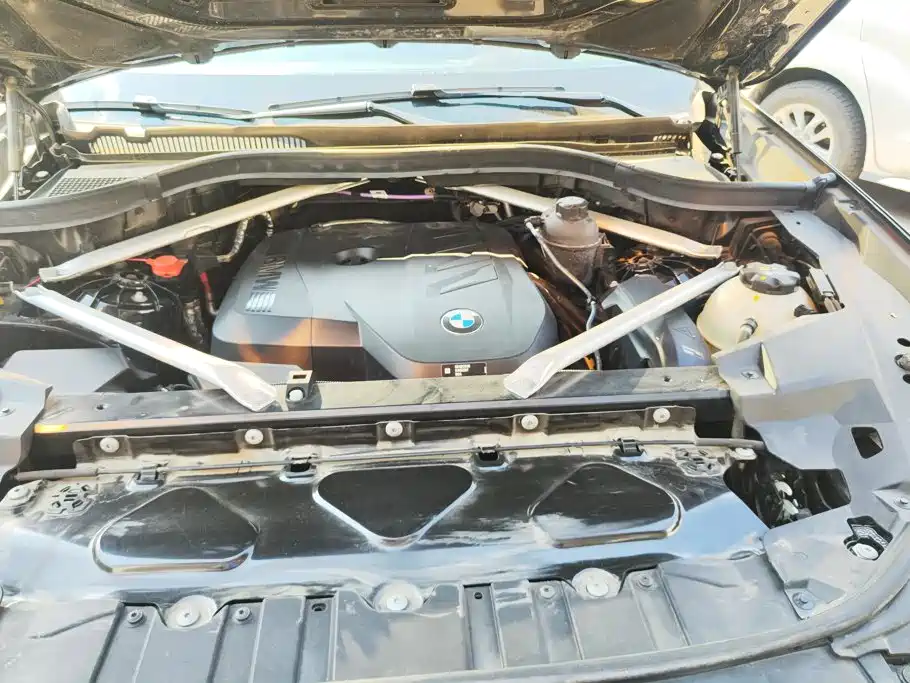 BMW X5 — миниатюра 10
