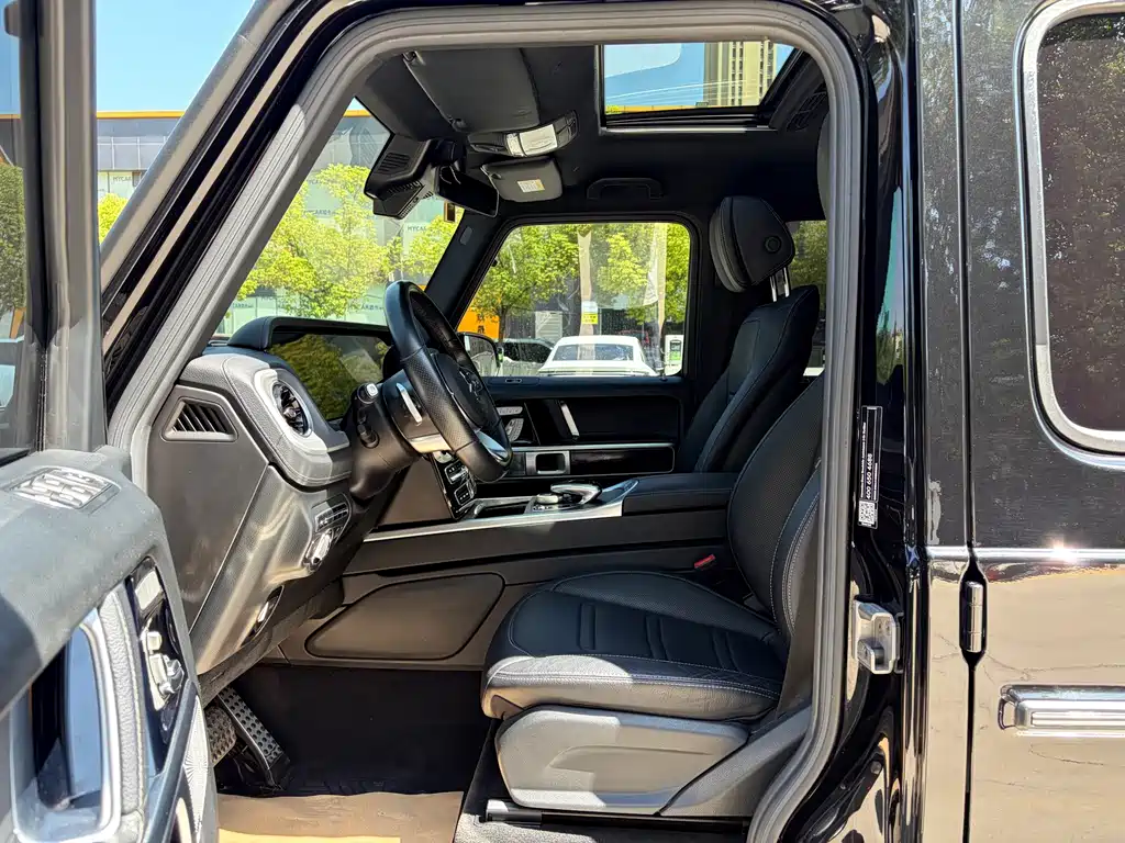 Mercedes-Benz G-Class — миниатюра 6
