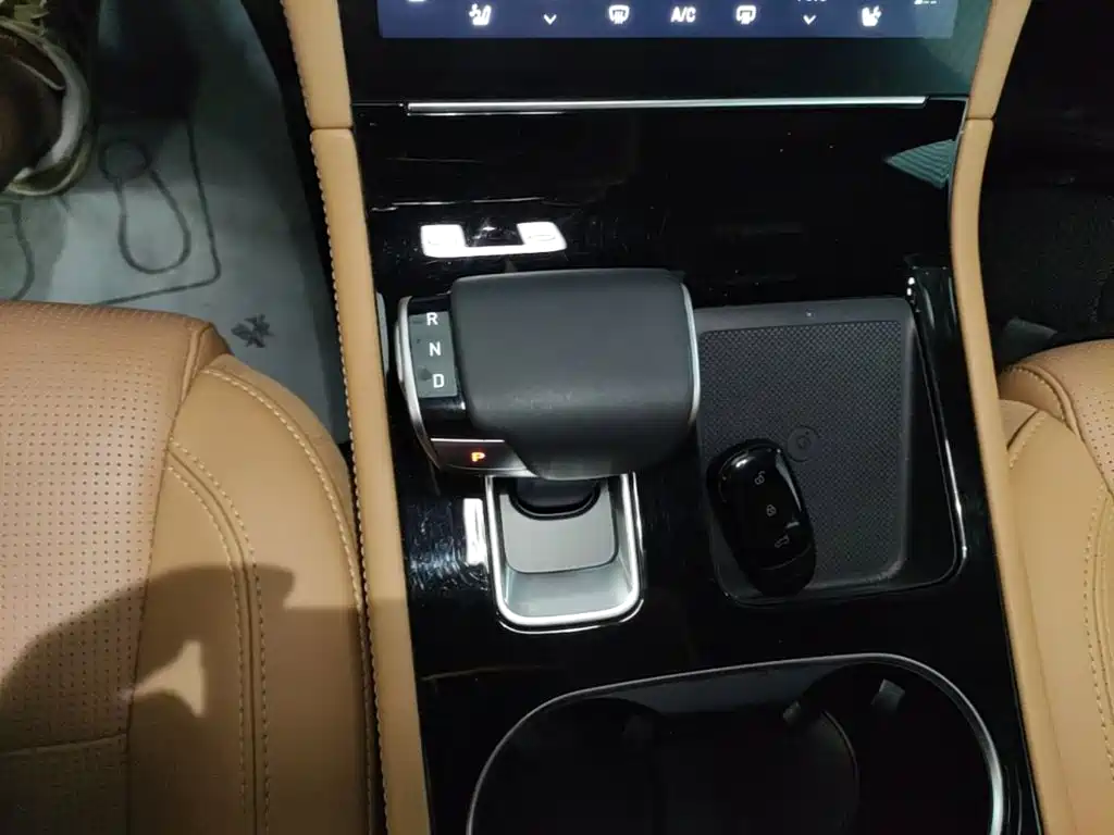 Li Auto Li ONE — миниатюра 14