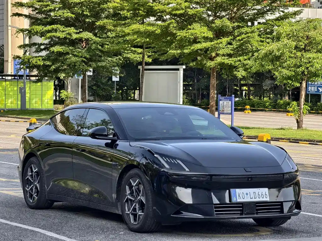 Lynk & Co Z10 2024 95kWh 766km Max
