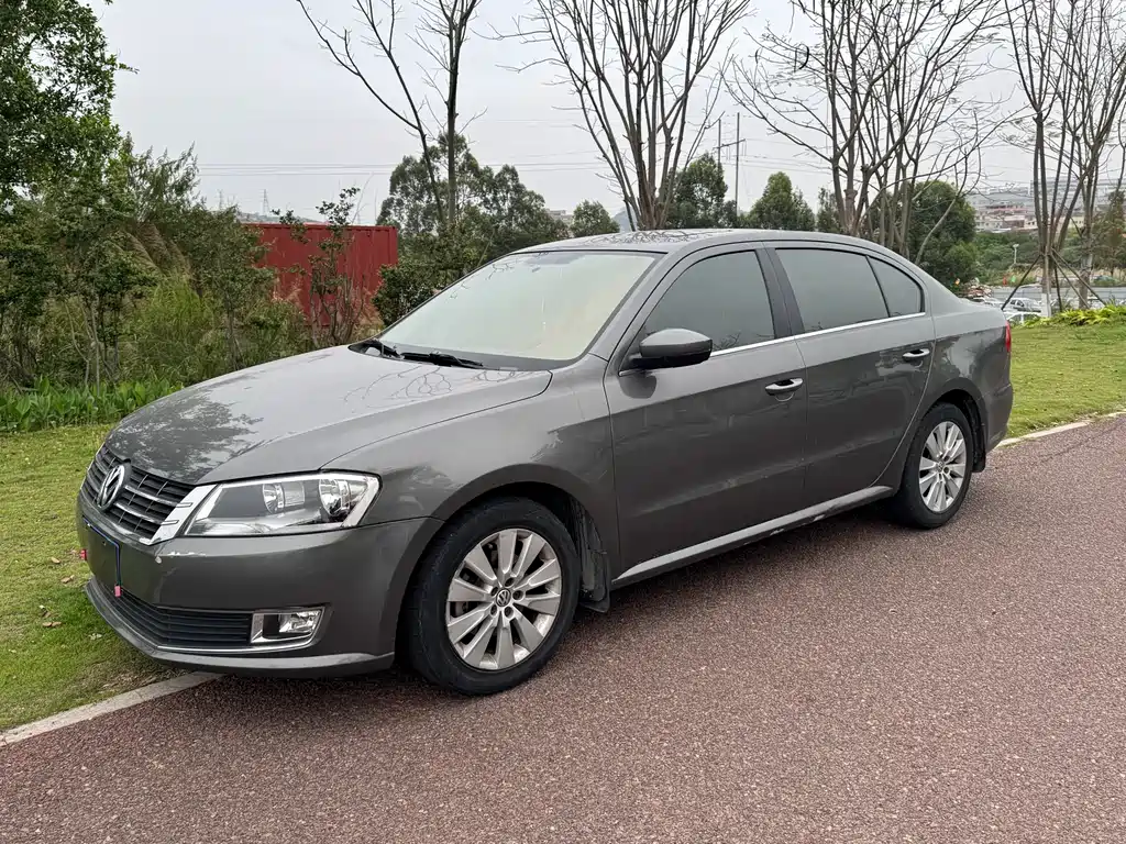 Volkswagen Lavida 2013