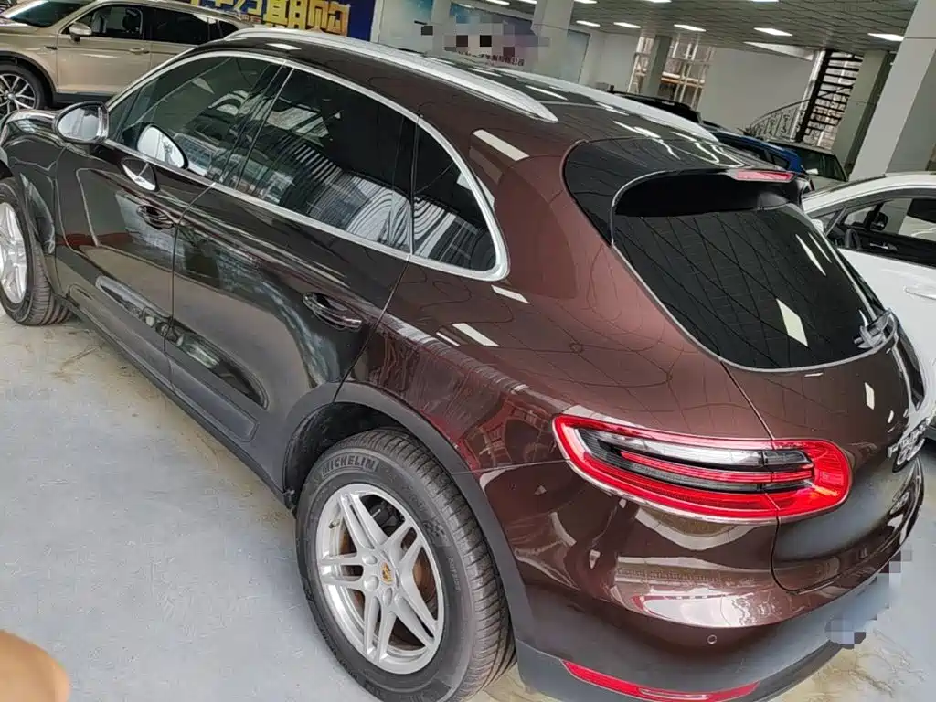 Porsche Macan — миниатюра 5
