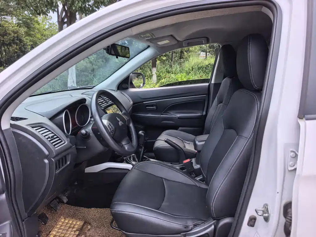 Mitsubishi ASX — миниатюра 5