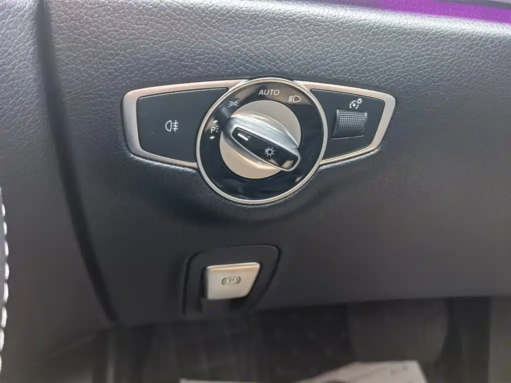 Mercedes-Benz E-Class New Energy — миниатюра 28