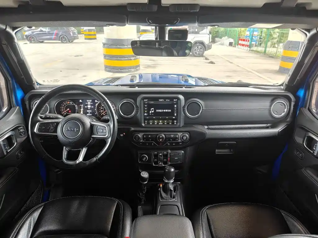 Jeep Gladiator — миниатюра 8