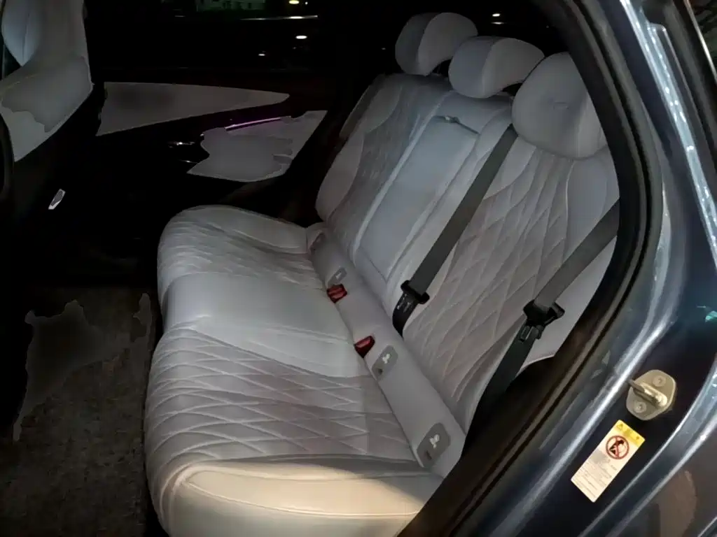 BYD Seal — миниатюра 13