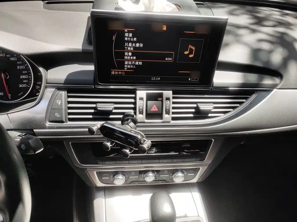 Audi A6L — миниатюра 6