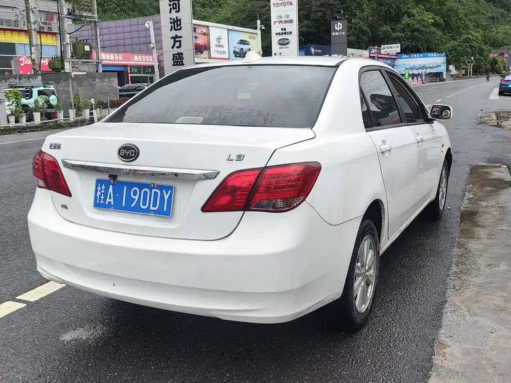 BYD L3 2012 1.5L MT Comfort