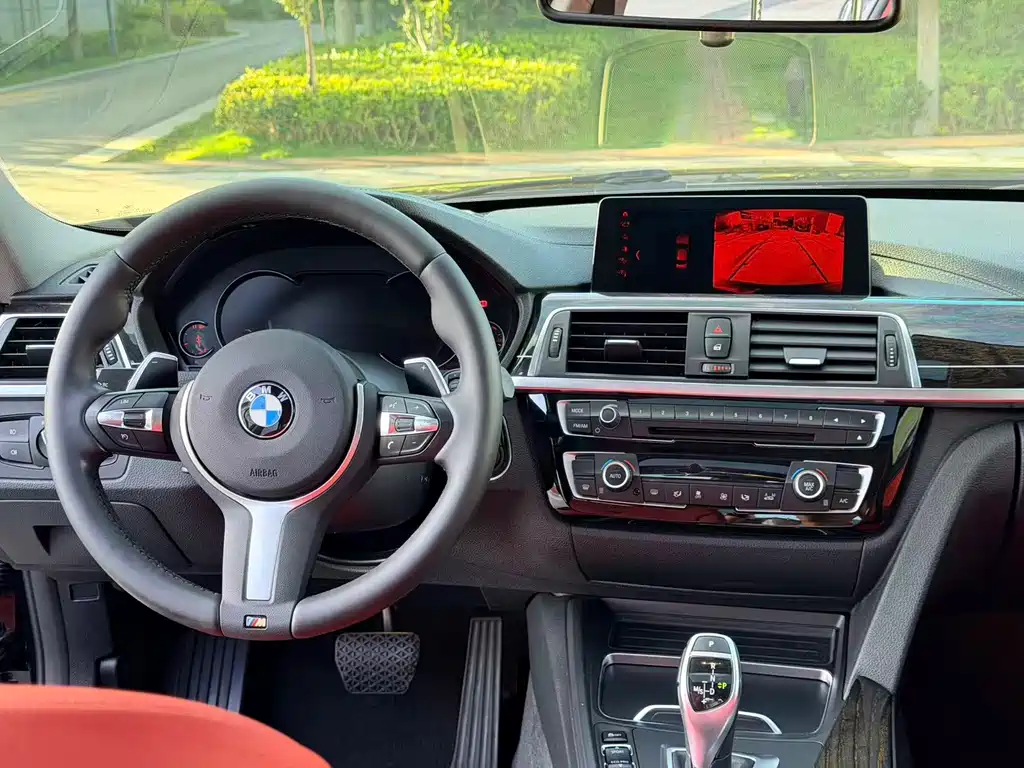 BMW 3 Series — миниатюра 10