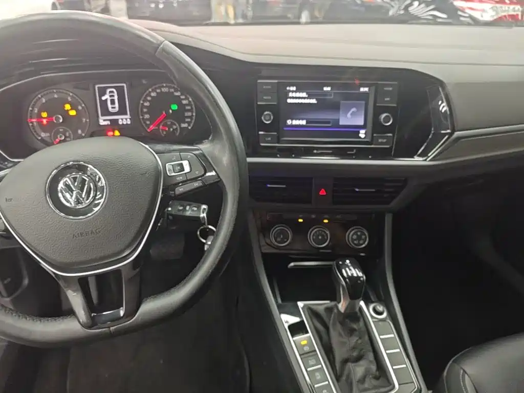 Volkswagen Sagitar — миниатюра 6
