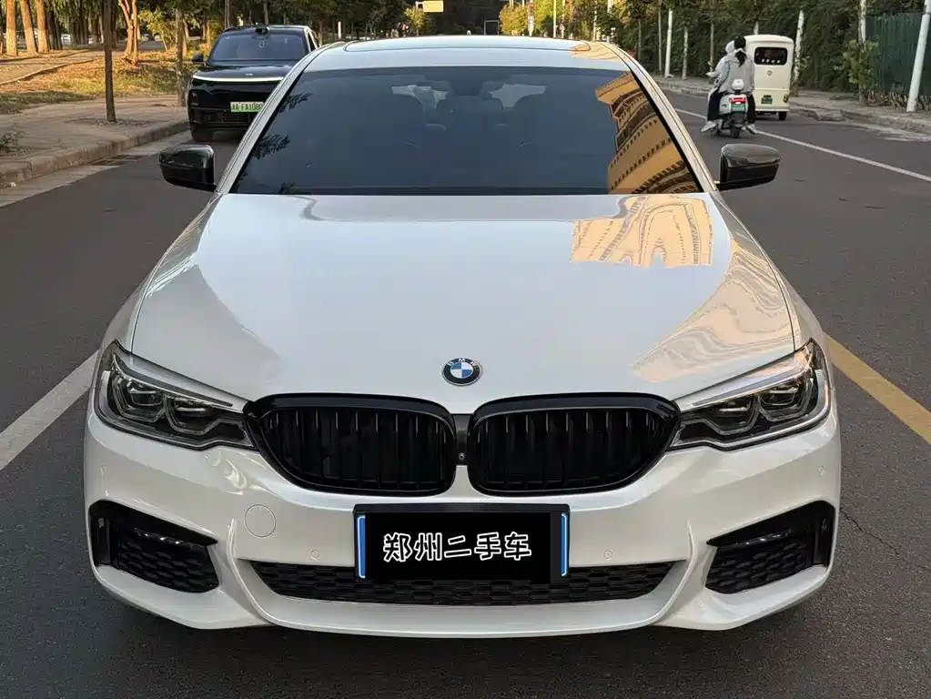 BMW 5 Series — миниатюра 2