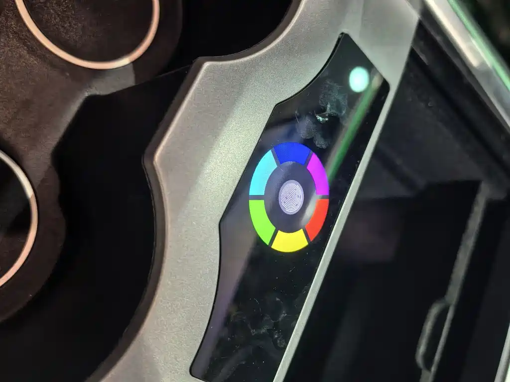 Tesla Model 3 — миниатюра 11