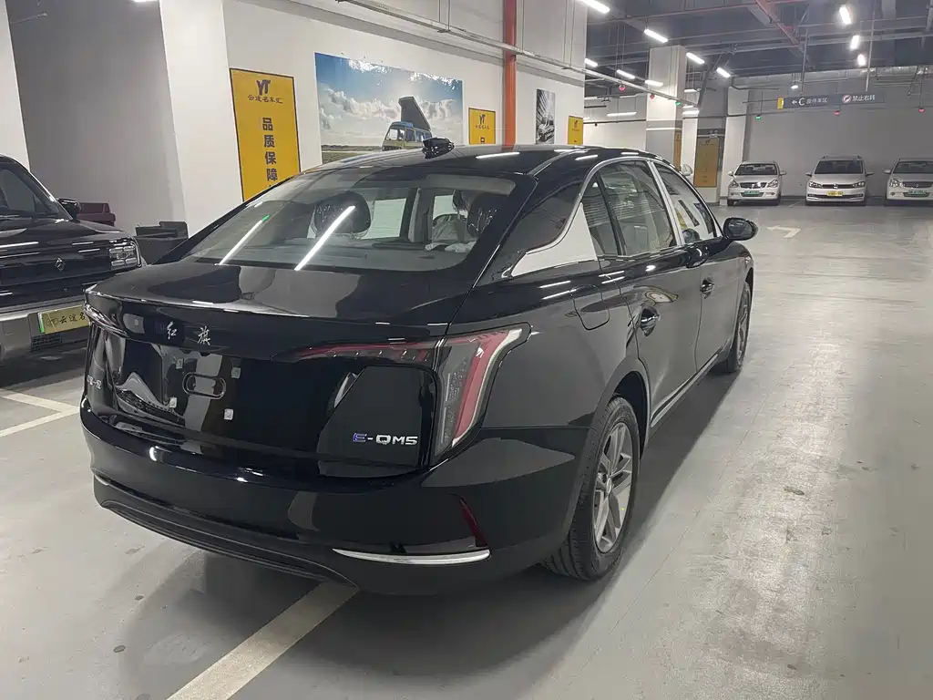 Hongqi E-QM5 2026 500km