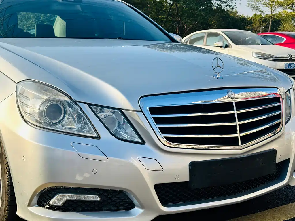 Mercedes-Benz E-Class E 2010 E 300 Fashion Luxury